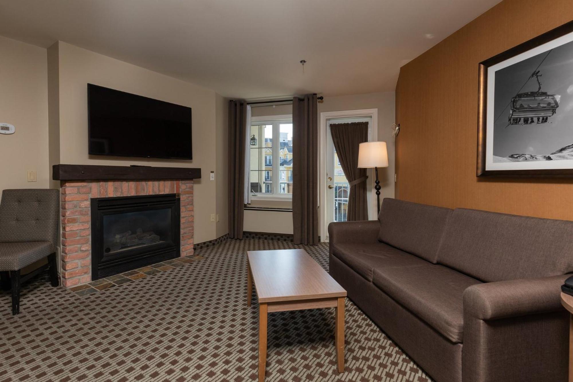 Holiday Inn Express & Suites Tremblant By Ihg Mont-Tremblant Exteriér fotografie