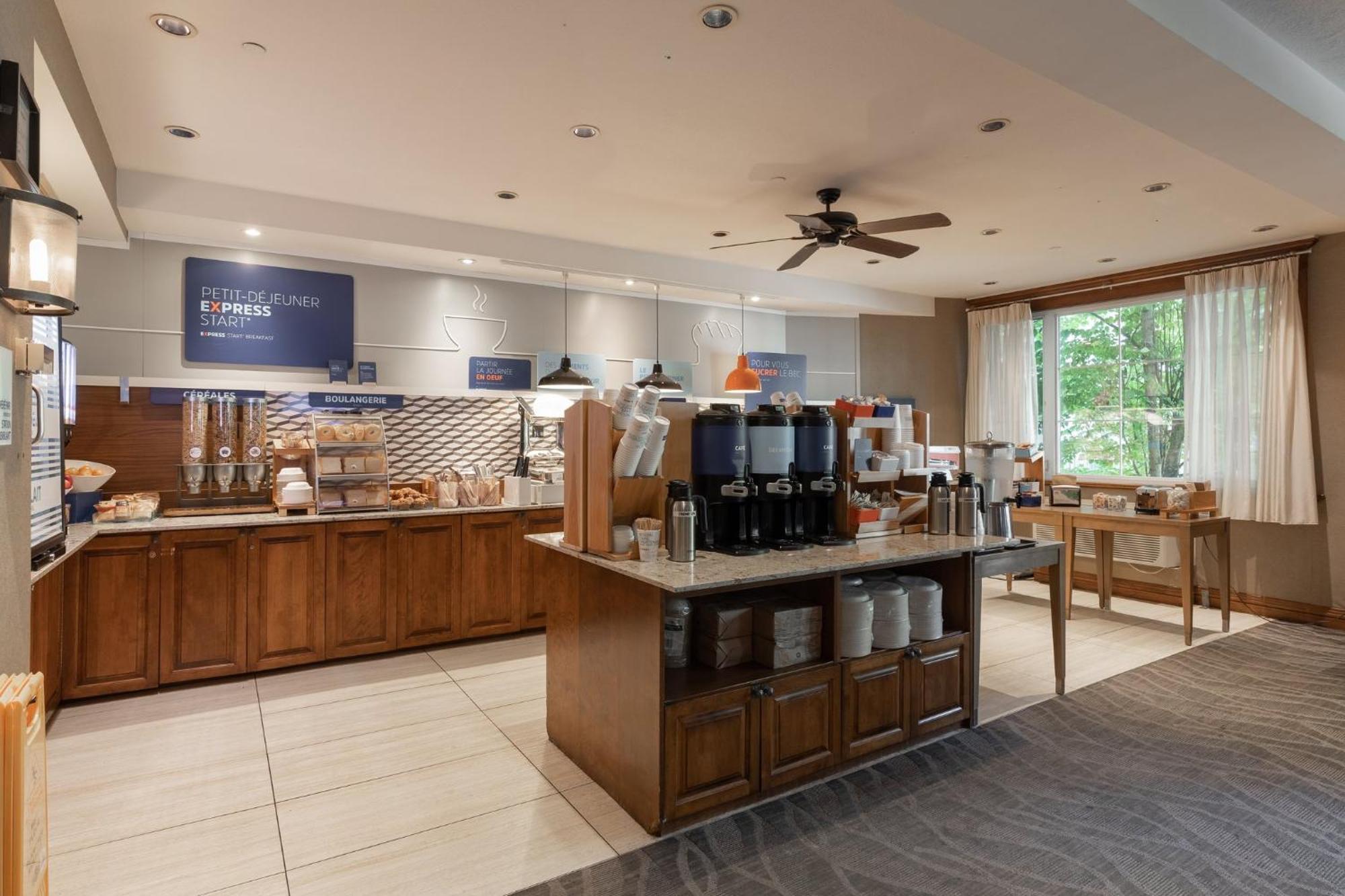 Holiday Inn Express & Suites Tremblant By Ihg Mont-Tremblant Exteriér fotografie